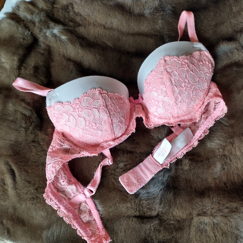 Vintage Victoria's secret bra